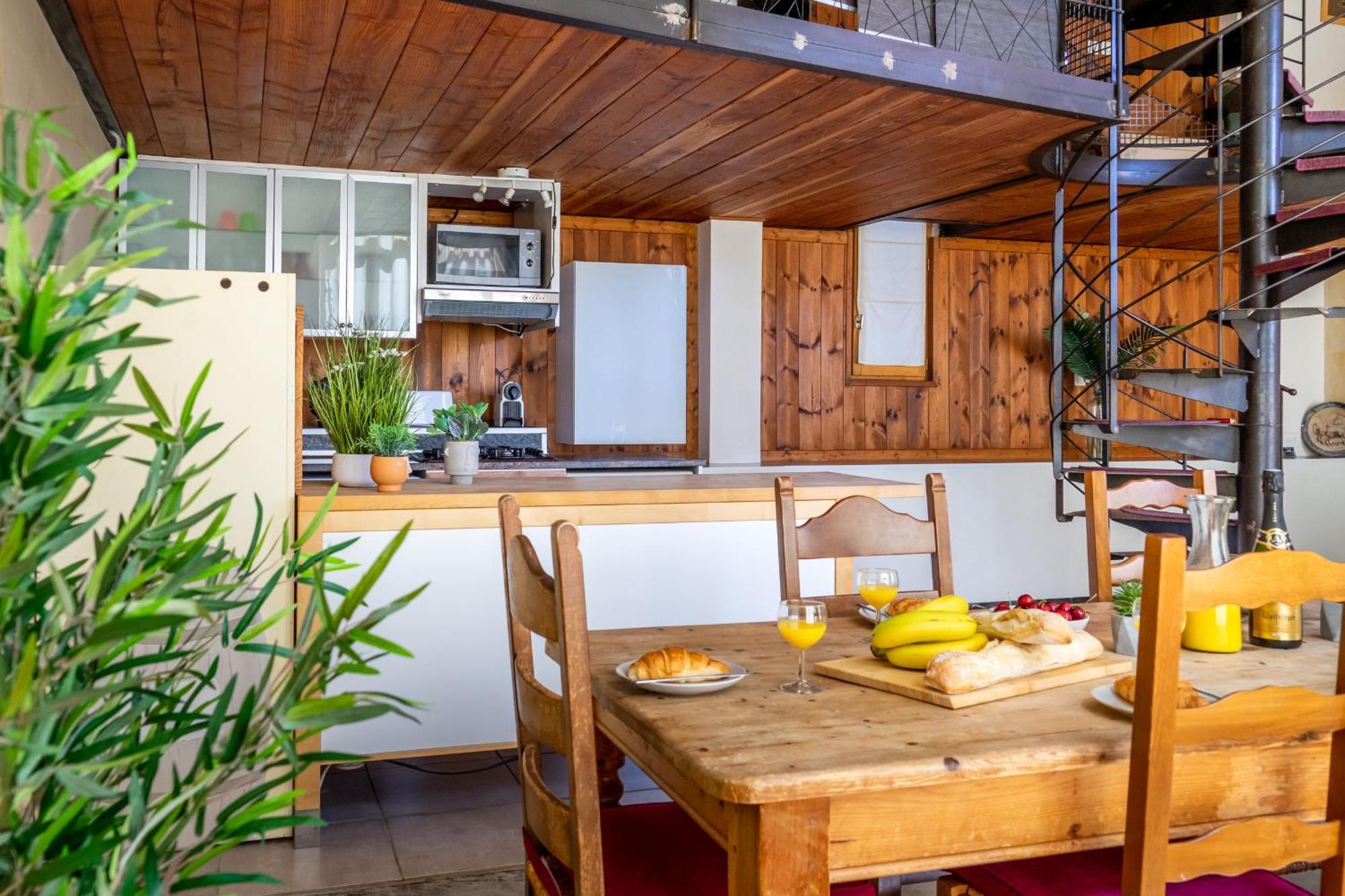 Ultimate Relaxation For Family Or Group At Renowned Couvent Des Ursulines, A Tranquil Escape In Historic Pezenas Villa Oda fotoğraf