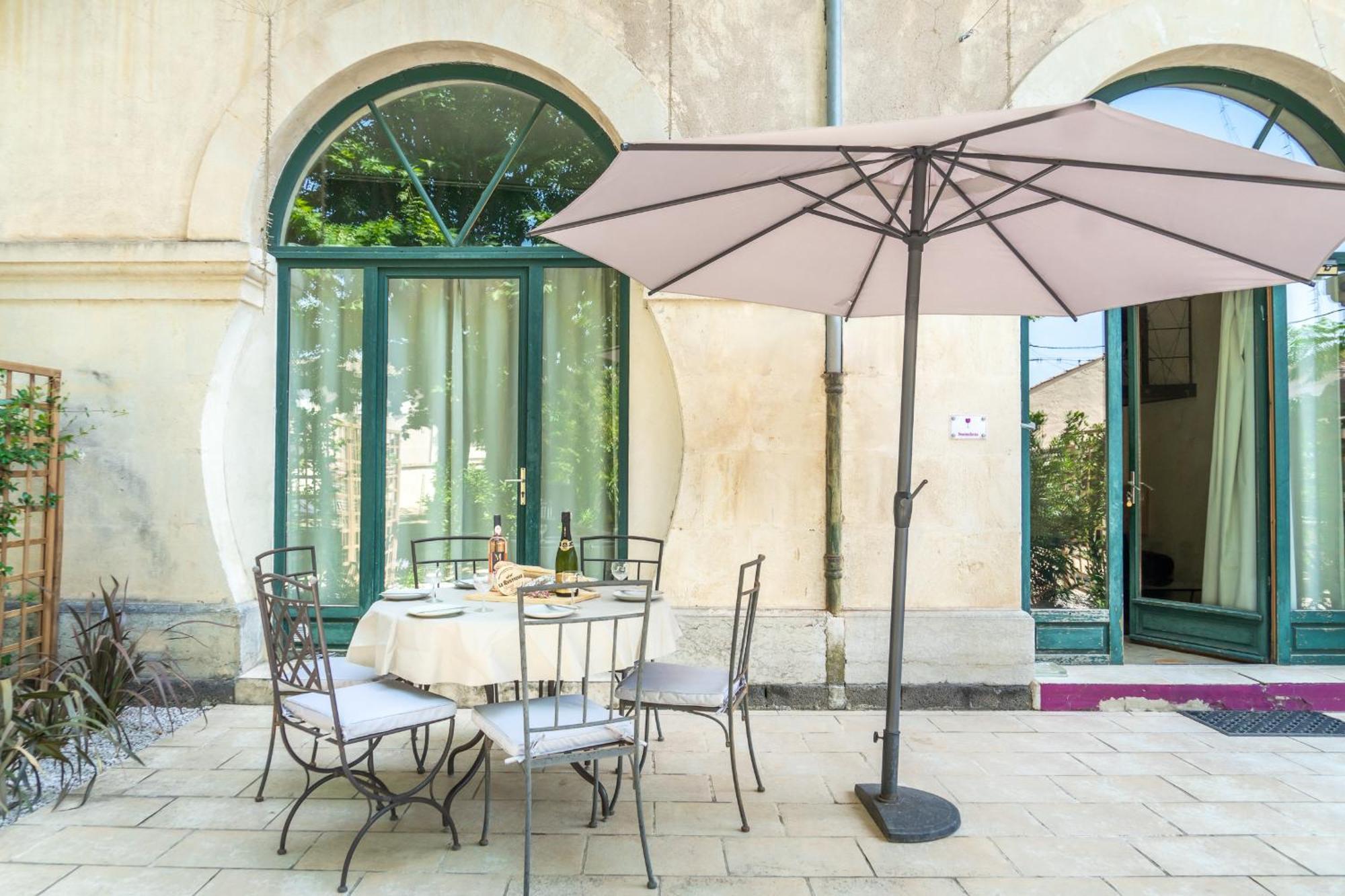 Ultimate Relaxation For Family Or Group At Renowned Couvent Des Ursulines, A Tranquil Escape In Historic Pezenas Villa Oda fotoğraf